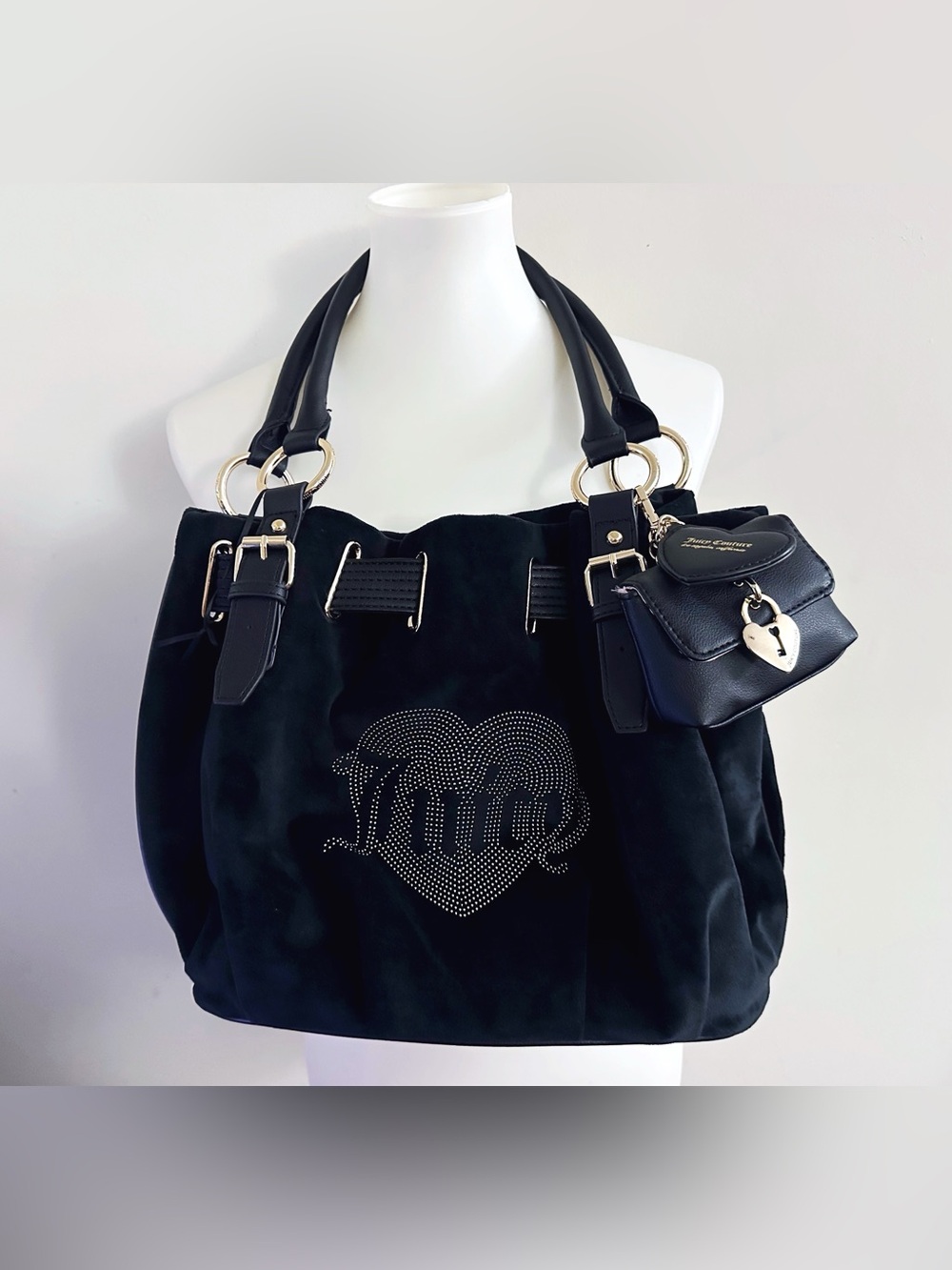 Juicy Couture Black Shoulder Bag Rhinestone Heart Logo Girly Chic Coquette Fall